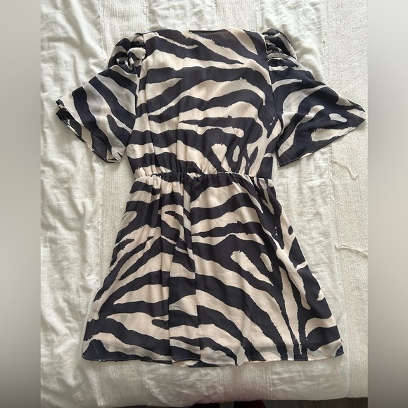 H and M Zebra Dress - Picture 4 of 11